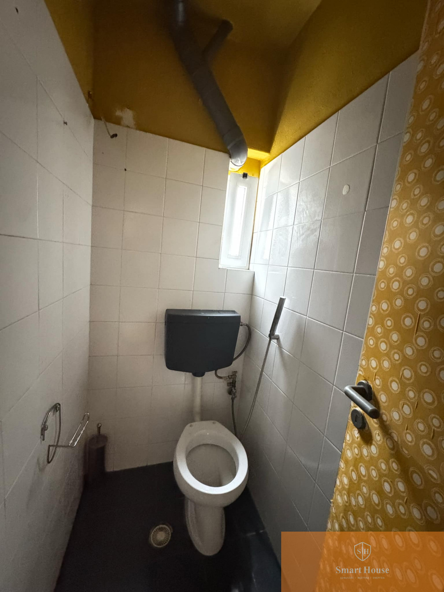 563680