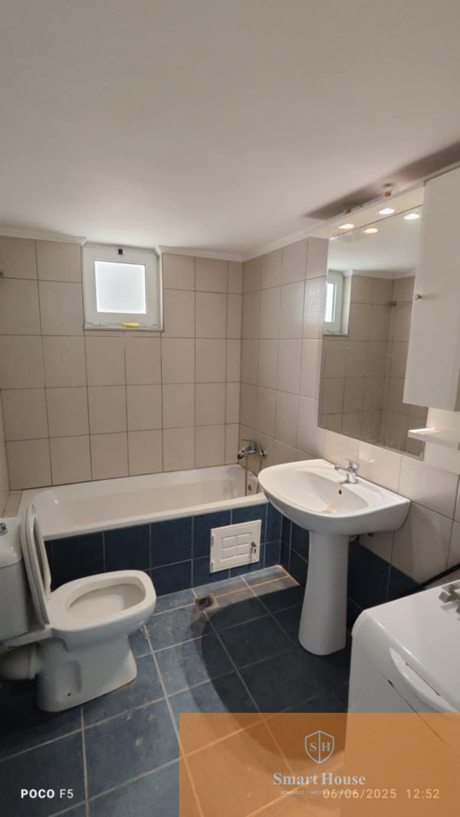 4717185