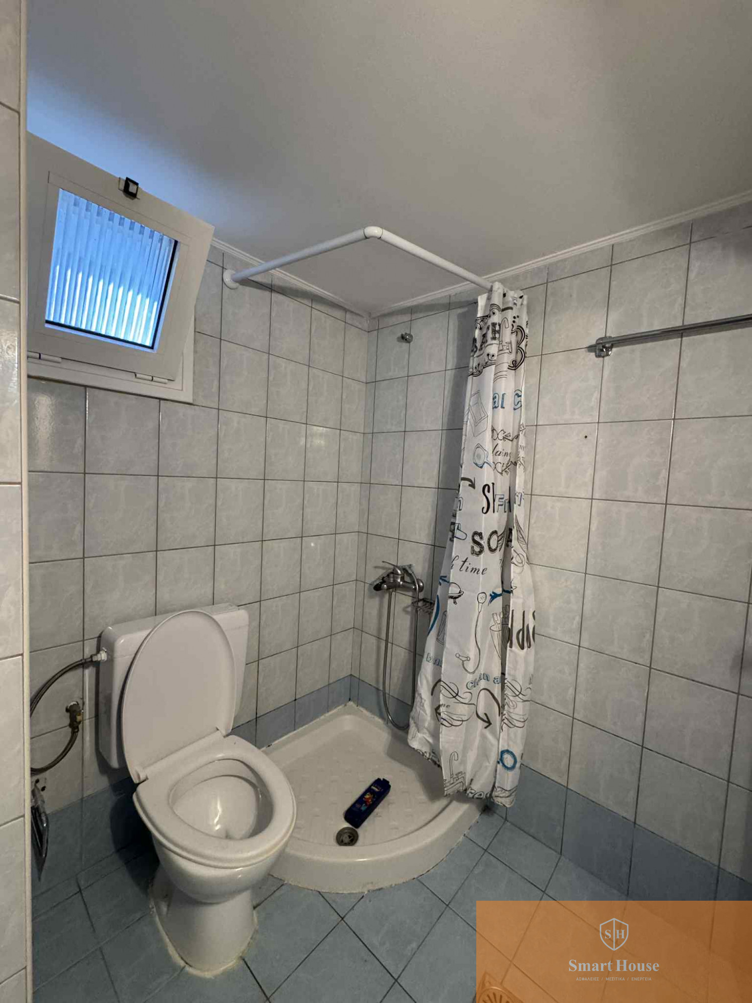 563720