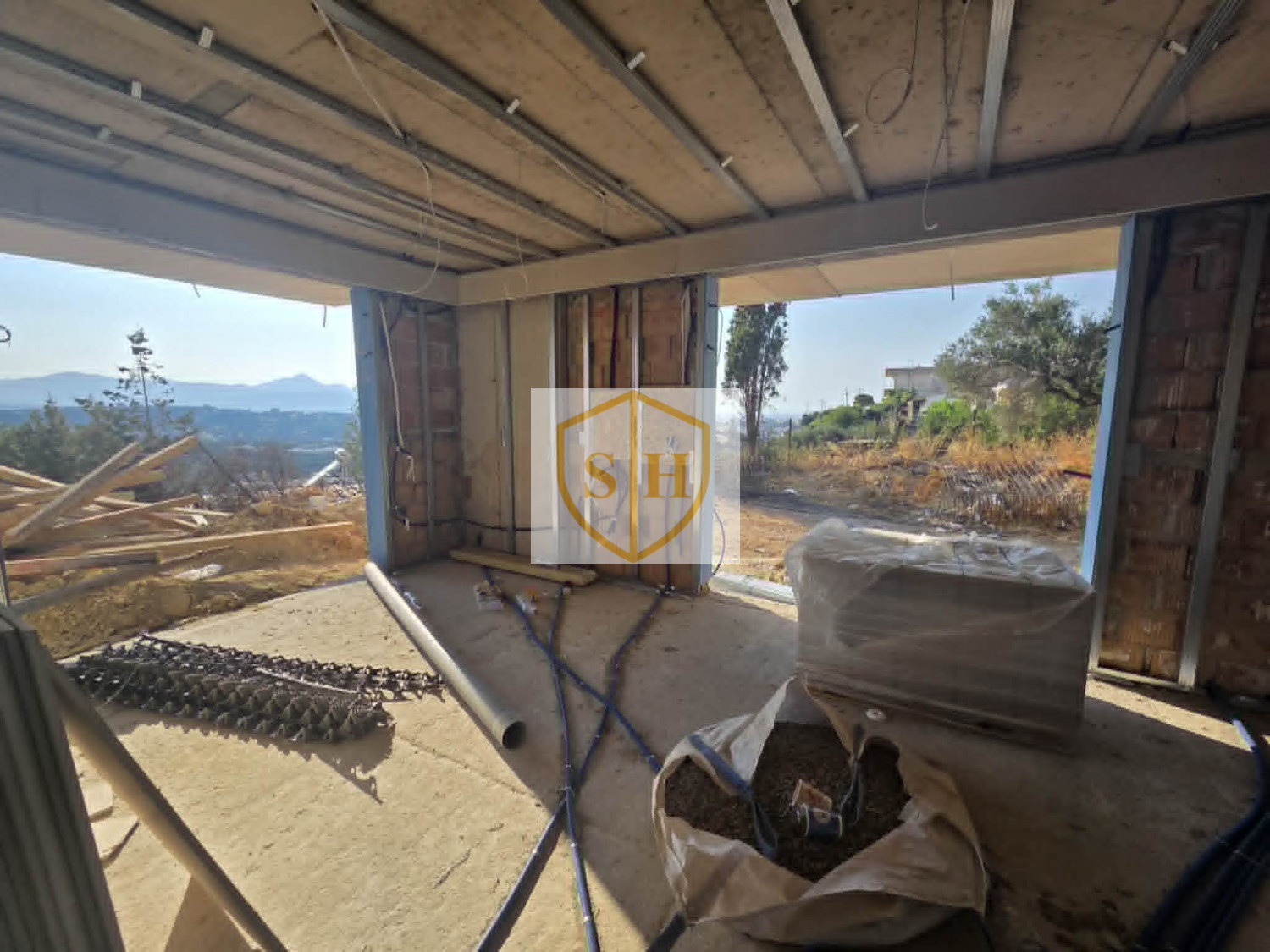 47133290