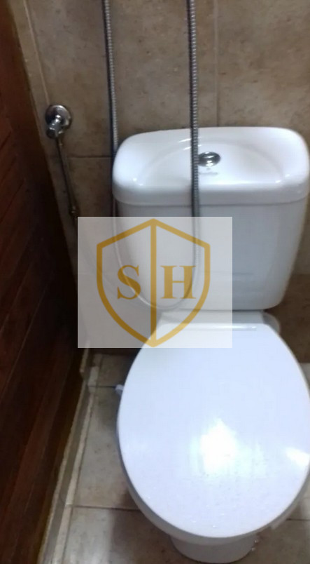 564318