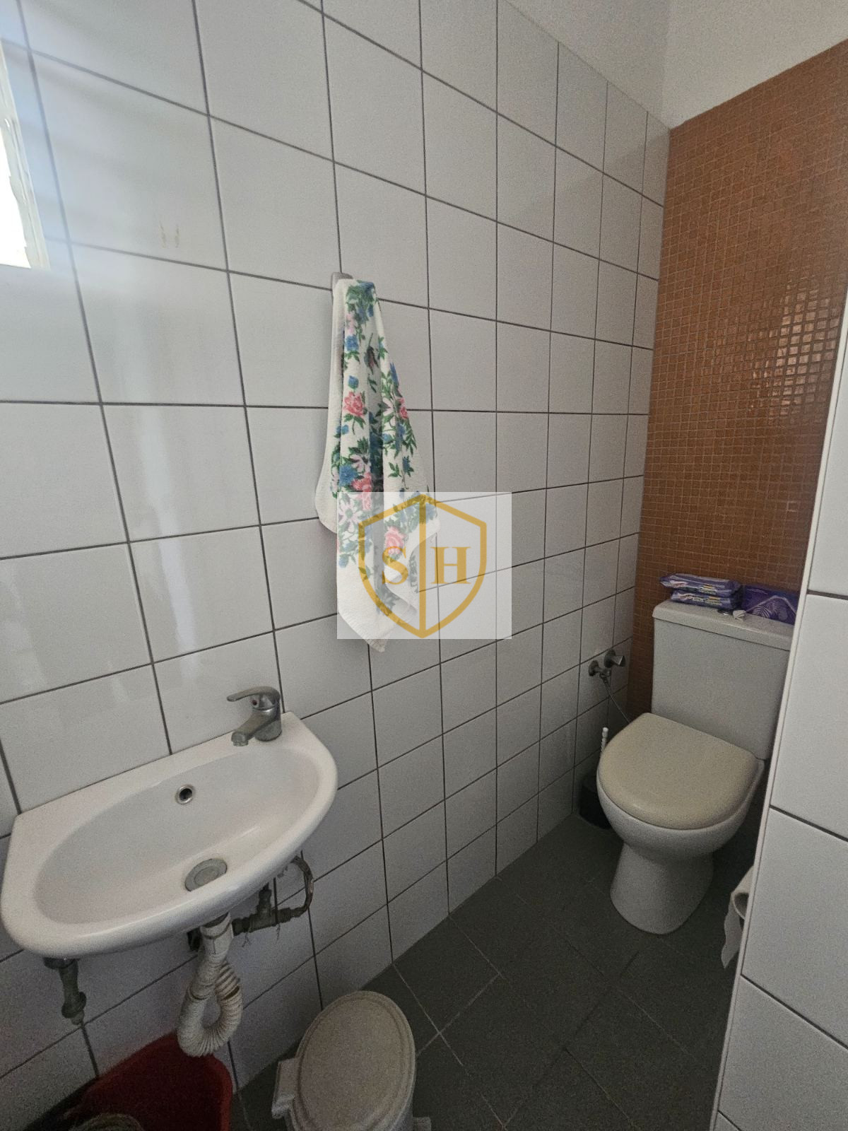 47133368