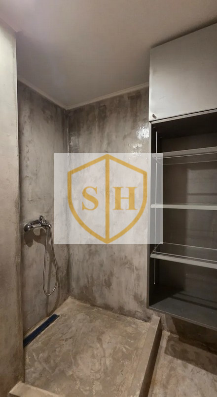 47133436