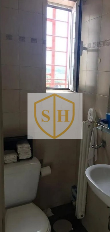 144560