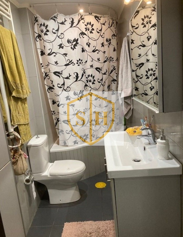 47133504