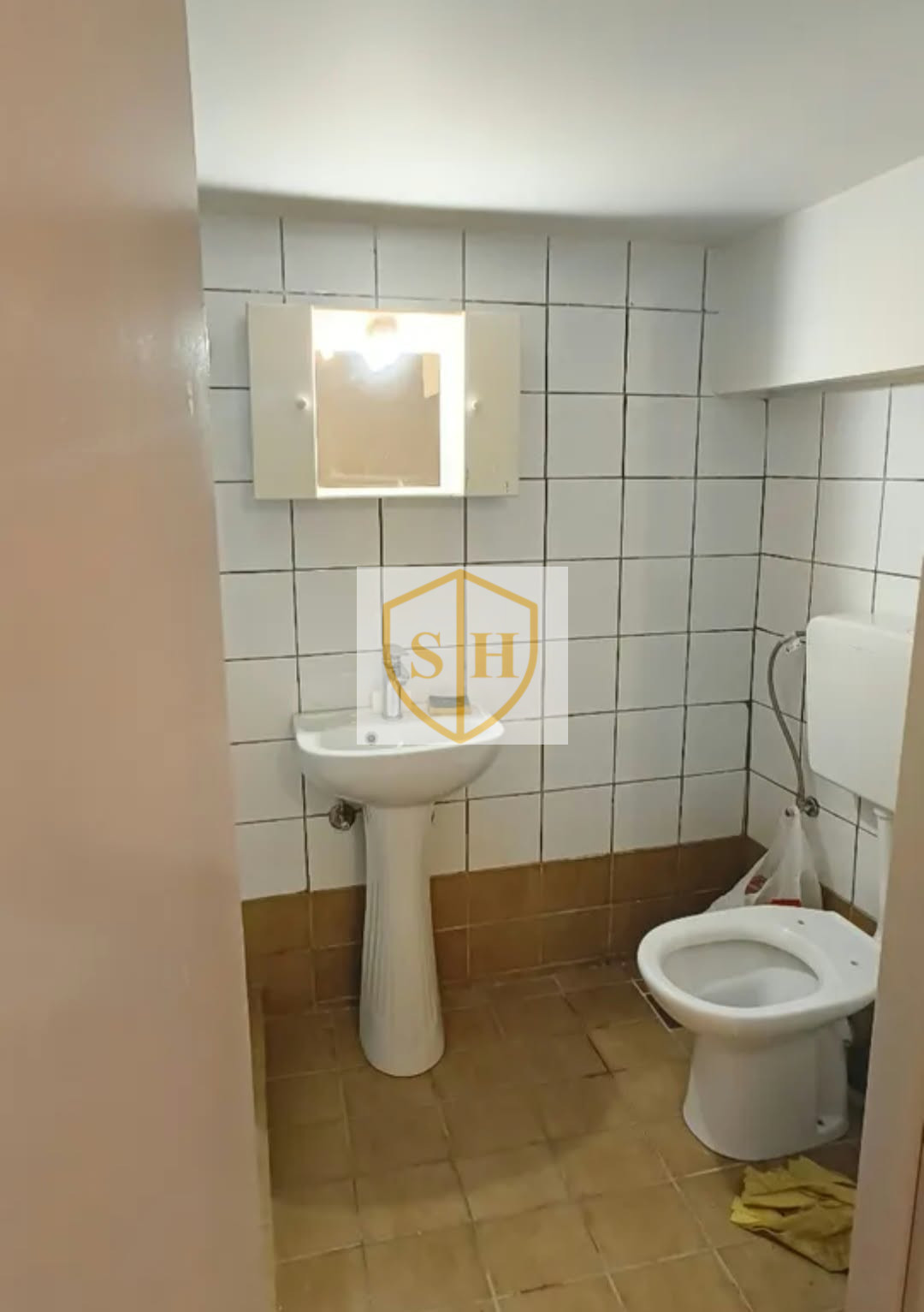 5645532