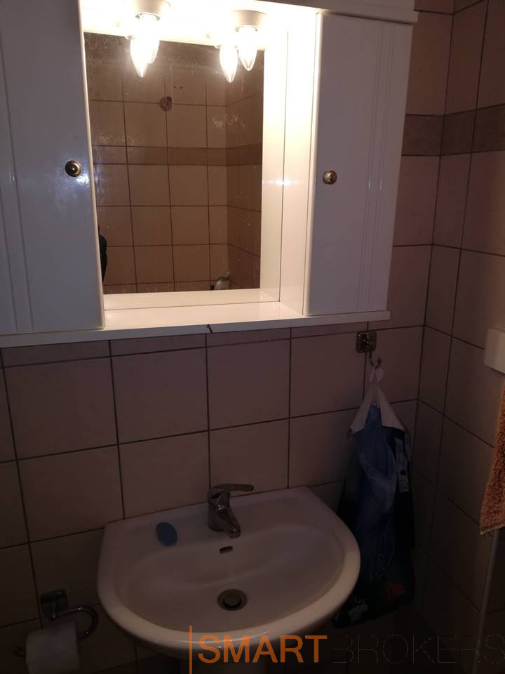 30472
