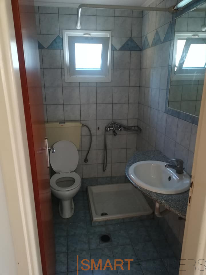 60052